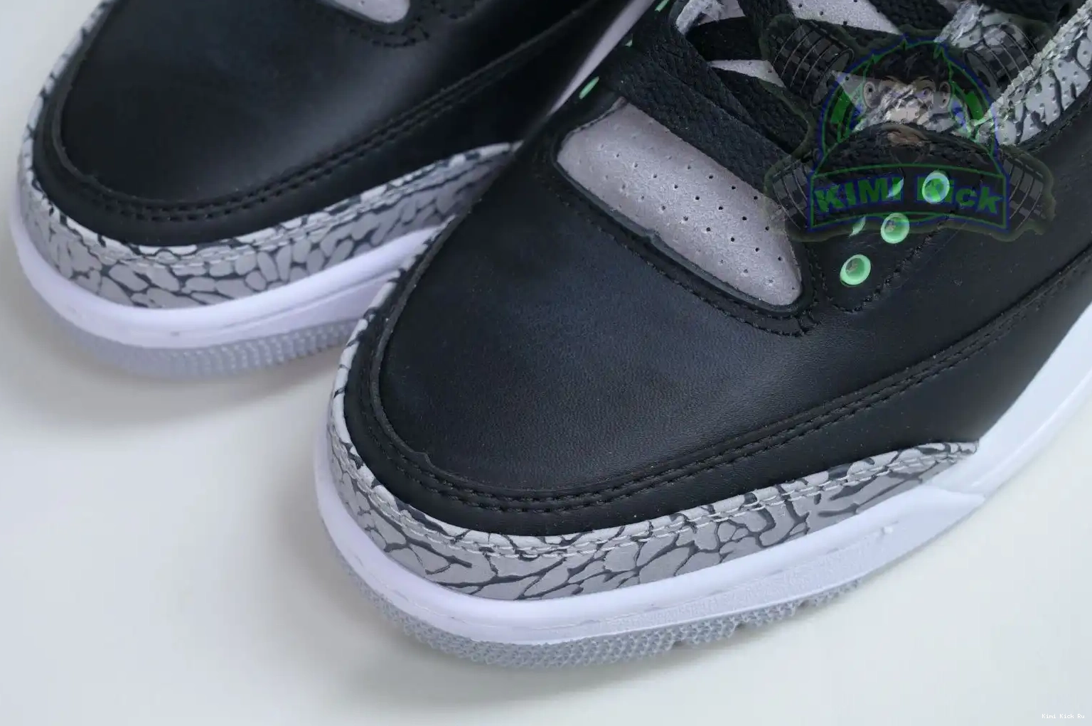 Green Glow Jordan Kimikick Air 3 0721
